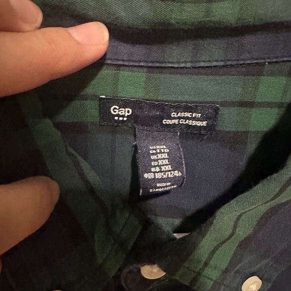 Men’s Gap Patterned Button Down - Picture 3 of 3